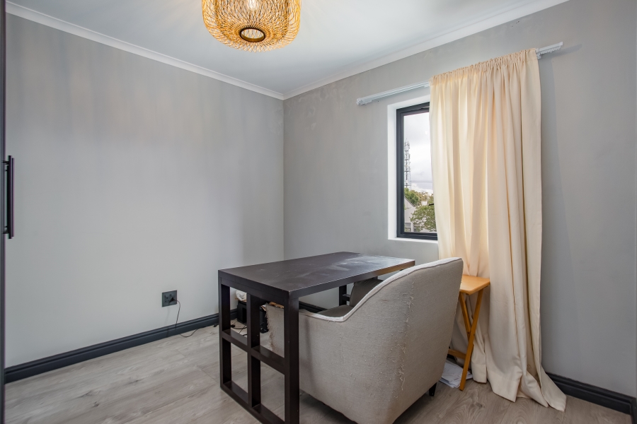 3 Bedroom Property for Sale in De Zoete Inval Western Cape